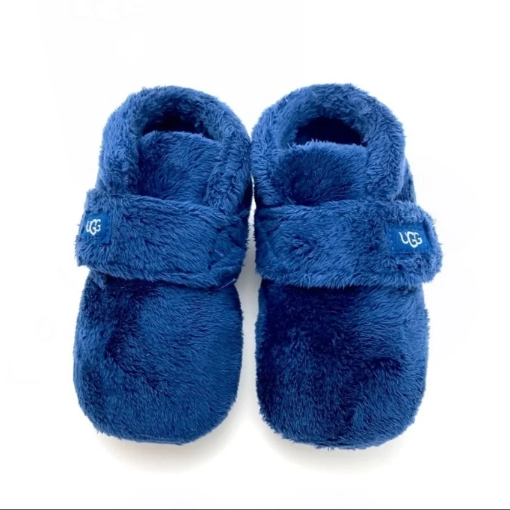 Ugg Bixbee Fleece Baby Shoes in Navy Blue Size 4/5 New with Box Style RN 88276